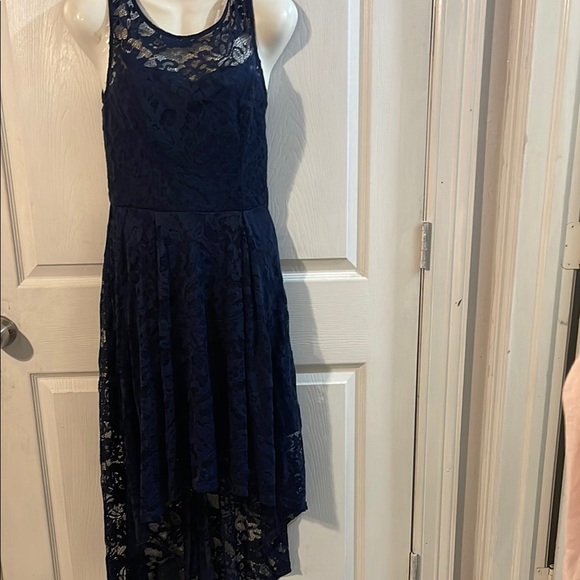 Elegant Navy High-Low Lace Dress - Picture 2 of 9